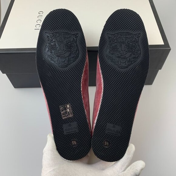 NIB Gucci Pink Velvet Pearl Monogram Slip on Loafers Size 5.5 - Picture 8 of 10